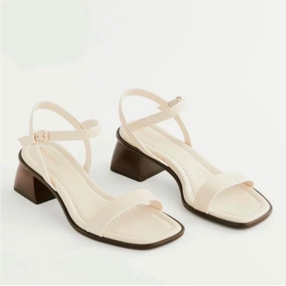 REFORMATION Stephanie Heeled Sandal In Almond Leathe, SIZE 7 1/2 US